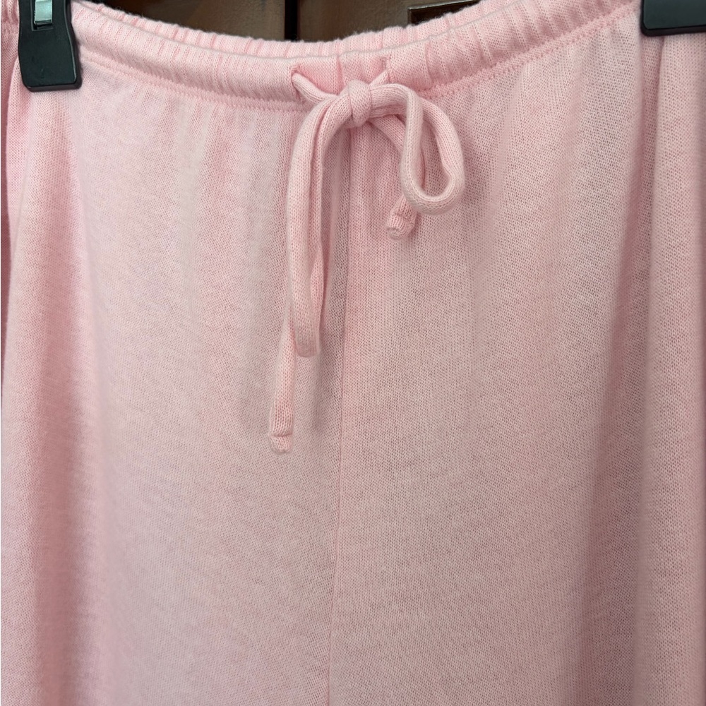 Victoria's Secret Light Pink Pajama Set - Size S - Picture 4 of 6